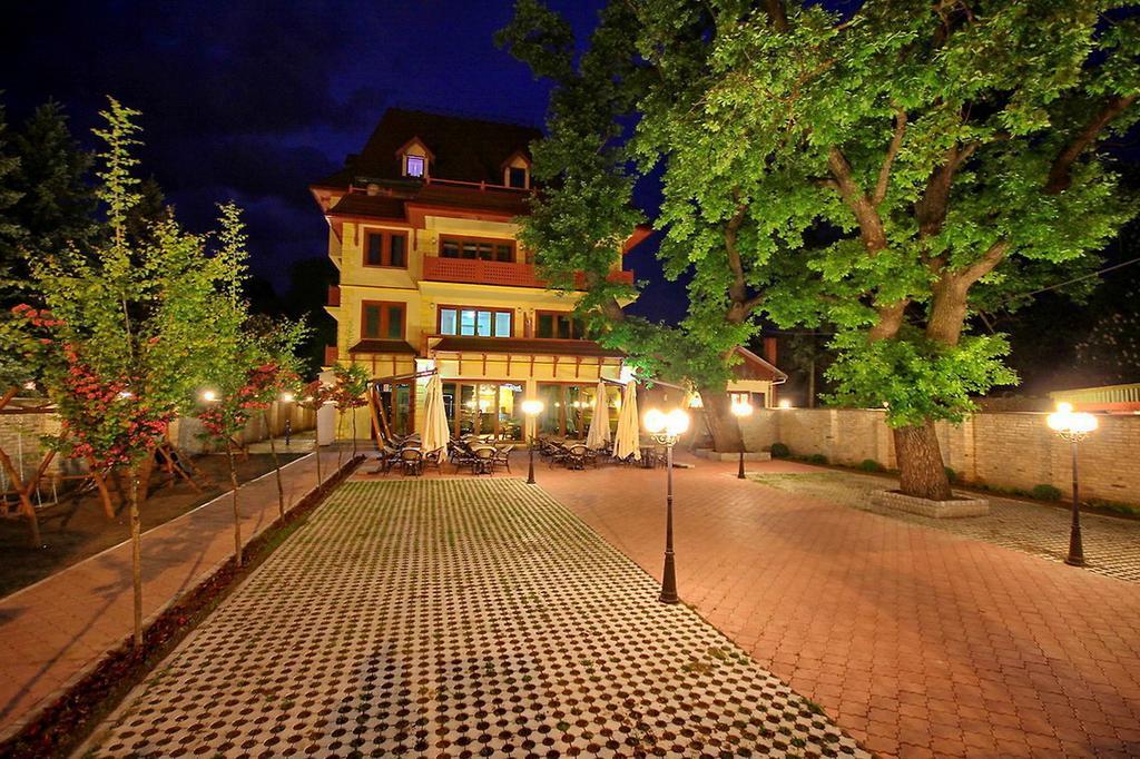 Vila Palic Hotell Eksteriør bilde