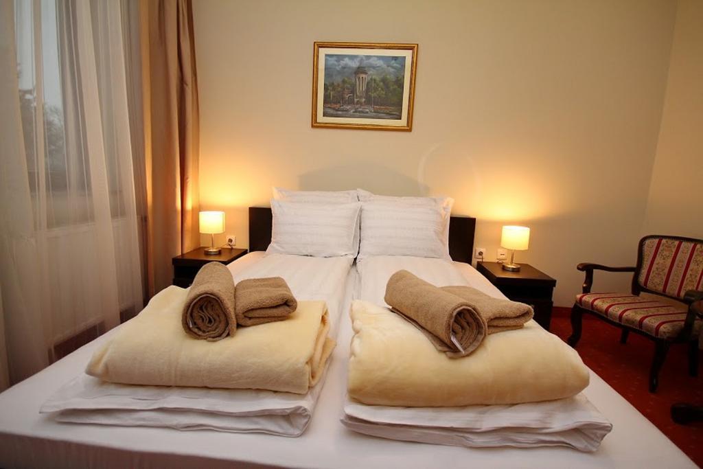 Vila Palic Hotell Eksteriør bilde