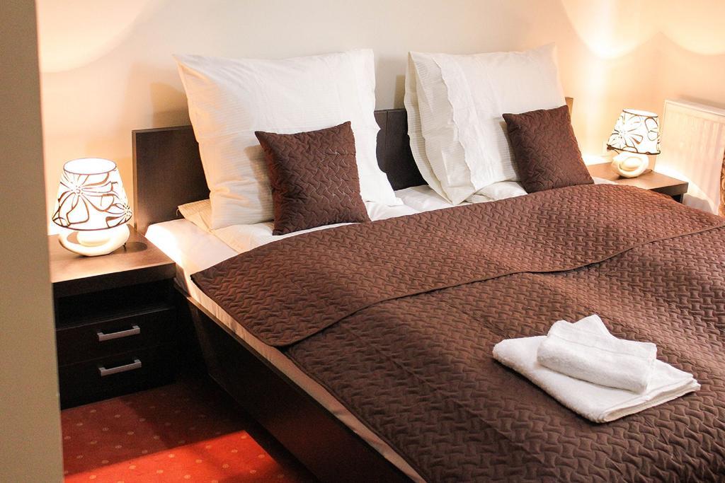 Vila Palic Hotell Eksteriør bilde